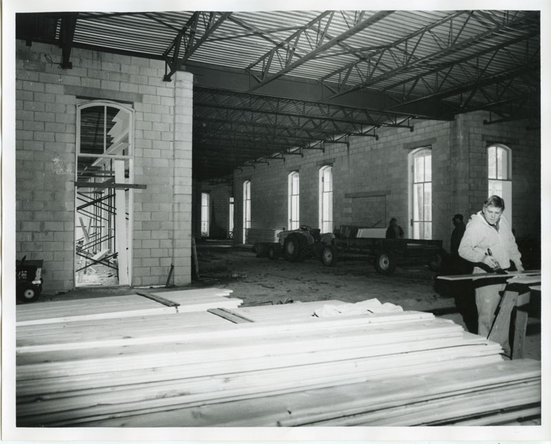 1973 Tinker Wheldon working on the Museum of American Glass construction in 1973
