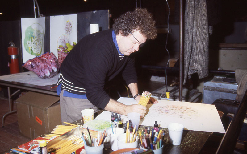 1985 Dale Chuhuly working in the Glass Studio during GlassWeekend