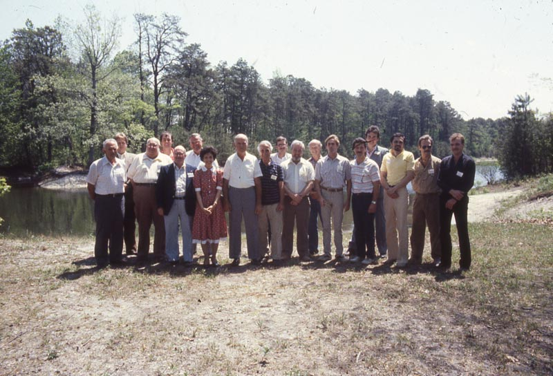 1986 Group shot of Paperweight Artists during Paperweight Weekend