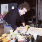 1985 Dale Chuhuly working in the Glass Studio during GlassWeekend