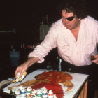 1991 Dale Chuhuly working in the Glass Studio during GlassWeekend
