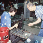 1986 Paperweight Weekend Demonstration by Gordon Smith (seated) and Johne Parsley