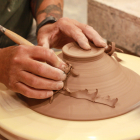 2019 Terry Plasket trimming a bowl